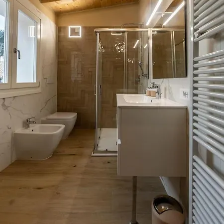 Apartment Bright Hall Centro Storico Reggio Emilia